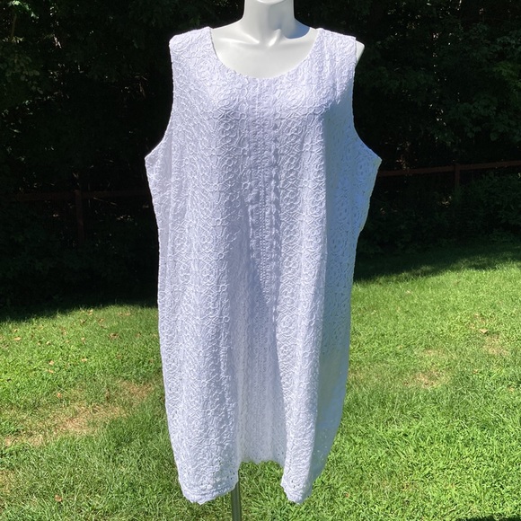 Catherines white lace over white liner plus size sheath dress size 4X - Picture 8 of 9